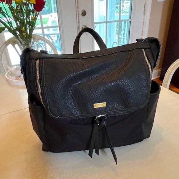 ☀️SALE☀️TUTILO New York Black Backpack - Excellent condition - Picture 1 of 14